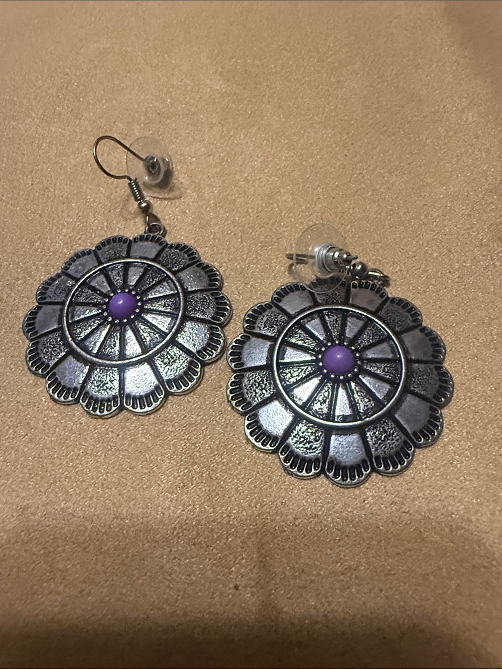 Source Unknown Silver Floral Drop Earrings with Purple Center